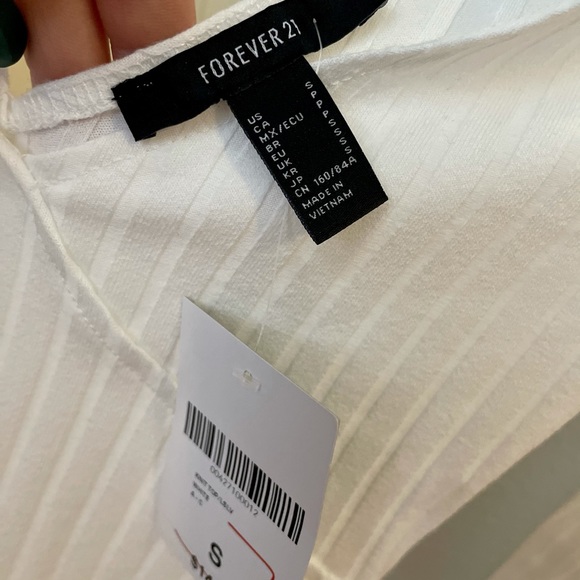 Forever 21 Knit White Top Size S NWT - Picture 3 of 4